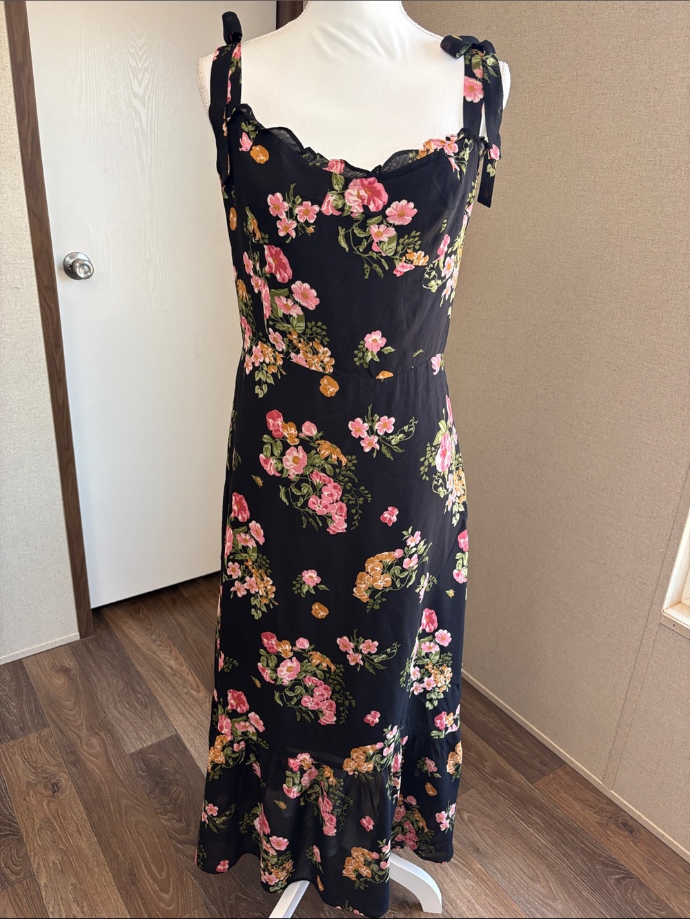 Reformation Nikita Dress Black Floral Tie Strap Ruffle Midi Sz 12 Romantic